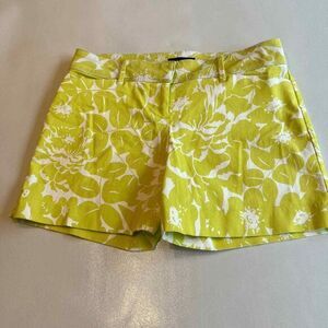 The Limited Floral Print Shorts Casual Summer Cute Green White Size 4‎